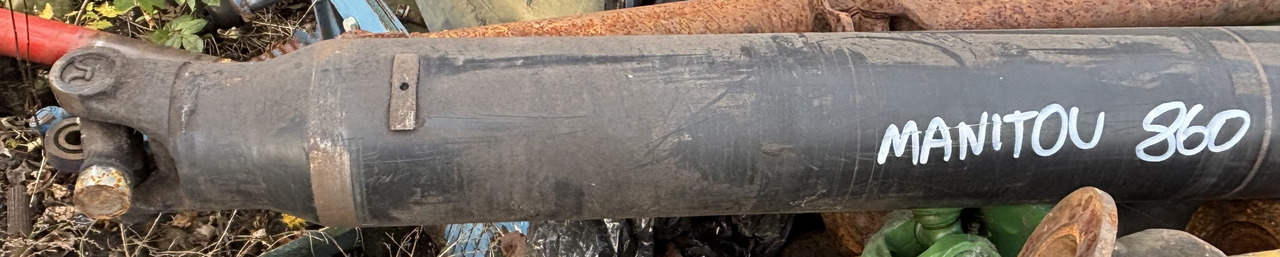 Manitou 860 Wał Napędowy - Hidraulinis cilindras - Žemės ūkio technika: foto 1 Manitou 860 Wał Napędowy - Hidraulinis cilindras - Žemės ūkio technika: foto 1