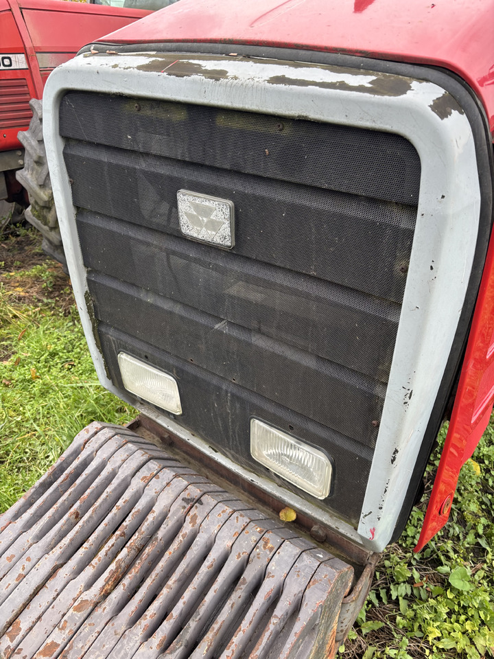 Massey Ferguson 8160 Kratka Przednia Maska CZĘŚCI 3713209M1 3713208M1 3714392M91 3713213M92 - Grotelės - Žemės ūkio technika: foto 1 Massey Ferguson 8160 Kratka Przednia Maska CZĘŚCI 3713209M1 3713208M1 3714392M91 3713213M92 - Grotelės - Žemės ūkio technika: foto 1