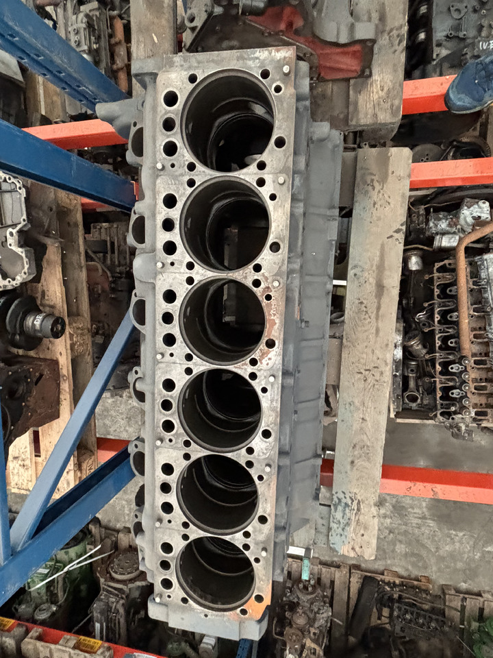 Mercedes Benz OM457LA Blok silnika A4570110501 - Cilindrų blokas - Žemės ūkio technika: foto 3 Mercedes Benz OM457LA Blok silnika A4570110501 - Cilindrų blokas - Žemės ūkio technika: foto 3