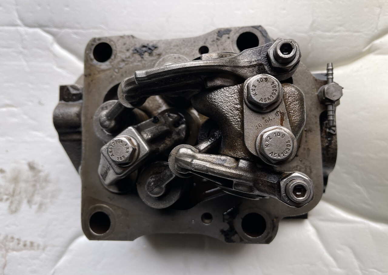 Mercedes-głowica/Merceds OM 502-głowica Lexion/Jaguar/Actros - Cilindrų galvutė - Žemės ūkio technika: foto 2 Mercedes-głowica/Merceds OM 502-głowica Lexion/Jaguar/Actros - Cilindrų galvutė - Žemės ūkio technika: foto 2