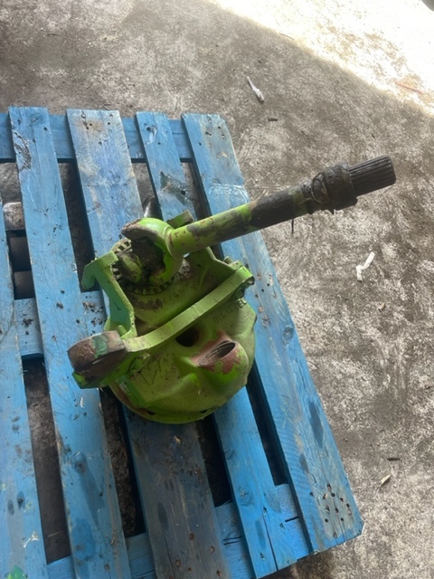 Merlo zwolnica zwrotnica - Stupica - Žemės ūkio technika: foto 3 Merlo zwolnica zwrotnica - Stupica - Žemės ūkio technika: foto 3