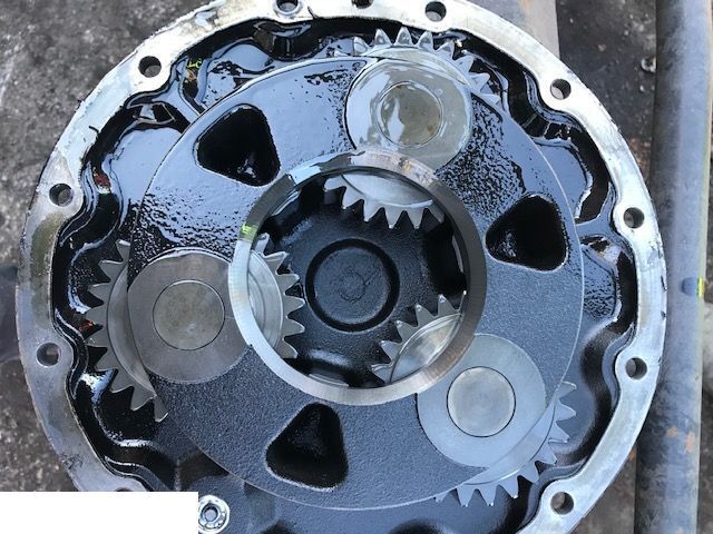 New Holland TM - Zwrotnica - Stupica - Žemės ūkio technika: foto 3 New Holland TM - Zwrotnica - Stupica - Žemės ūkio technika: foto 3