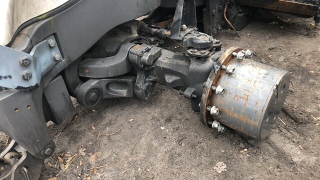 Oś 4293140M94 | Oś 770 /618 Massey Ferguson 8650 - 8690 ~ Oś Napędowa Przednia Wkład Mostu Wachacze - Priekinė ašis - Žemės ūkio technika: foto 2 Oś 4293140M94 | Oś 770 /618 Massey Ferguson 8650 - 8690 ~ Oś Napędowa Przednia Wkład Mostu Wachacze - Priekinė ašis - Žemės ūkio technika: foto 2