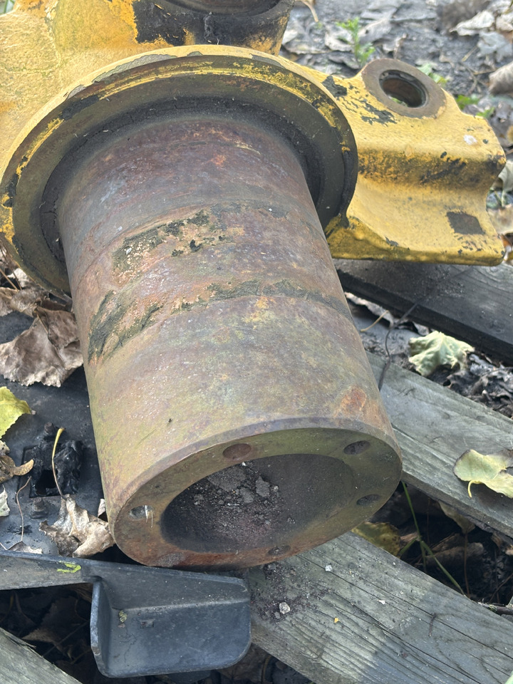 VOLVO L30 Przegub Łącznika Ramy Support Łącznik - Rėmas/ Važiuoklė - Krovimo technika: foto 4 VOLVO L30 Przegub Łącznika Ramy Support Łącznik - Rėmas/ Važiuoklė - Krovimo technika: foto 4