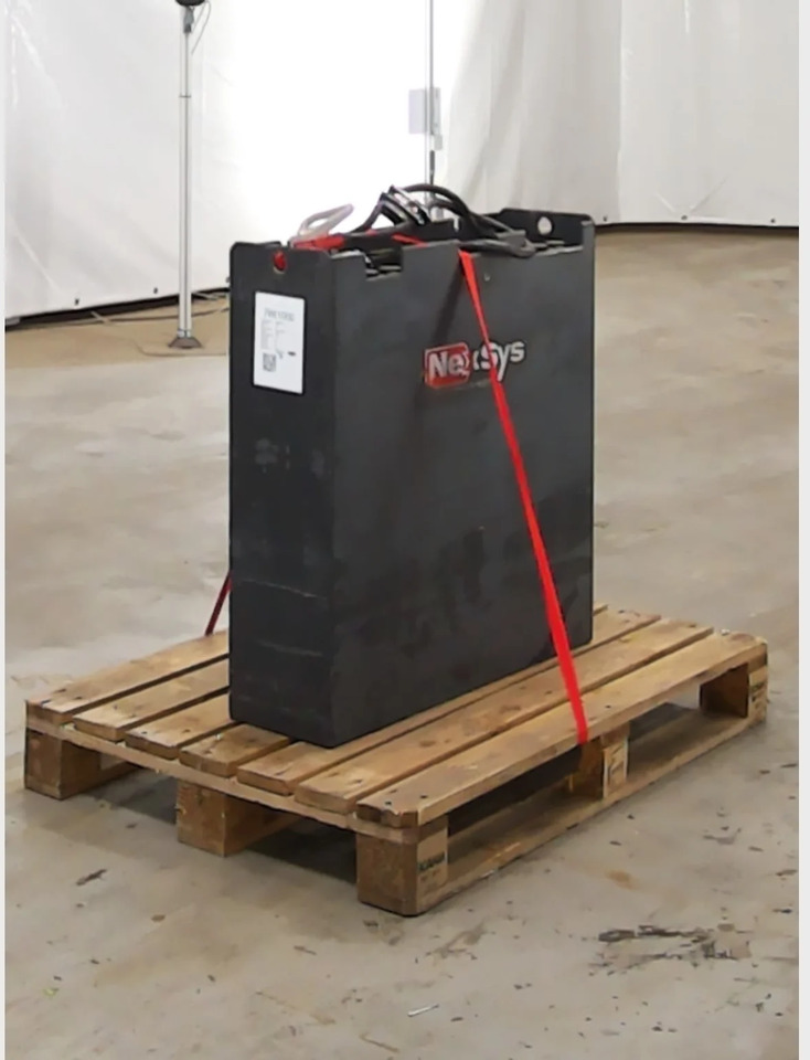 Battery 24V 24V 420Ah - Akumuliatorius - Krovimo technika: foto 3 Battery 24V 24V 420Ah - Akumuliatorius - Krovimo technika: foto 3