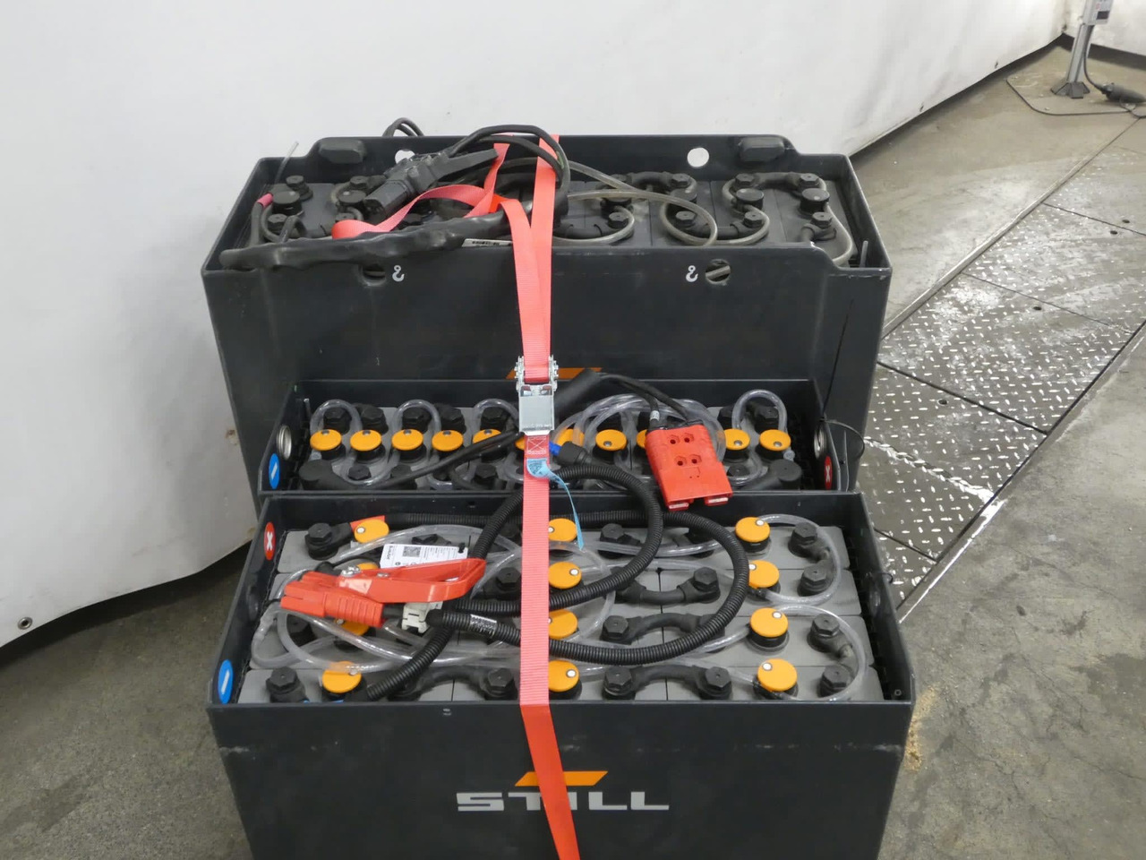 Battery Package - 4 Pcs. - Akumuliatorius - Krovimo technika: foto 4 Battery Package - 4 Pcs. - Akumuliatorius - Krovimo technika: foto 4