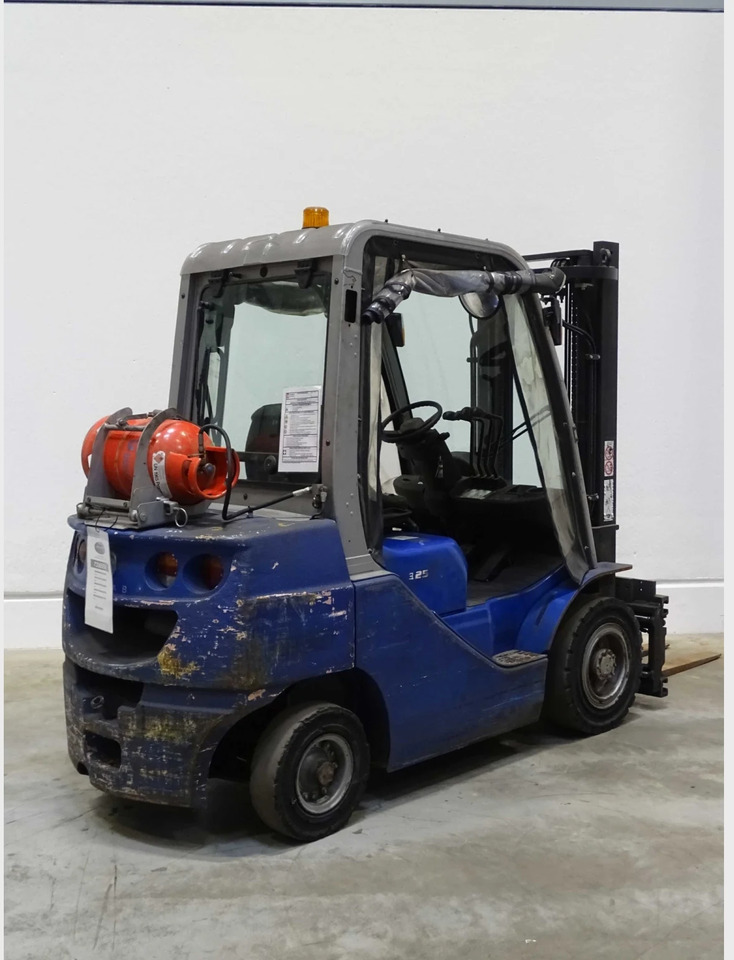 Cesab M325G - Dujinis krautuvas: foto 3 Cesab M325G - Dujinis krautuvas: foto 3