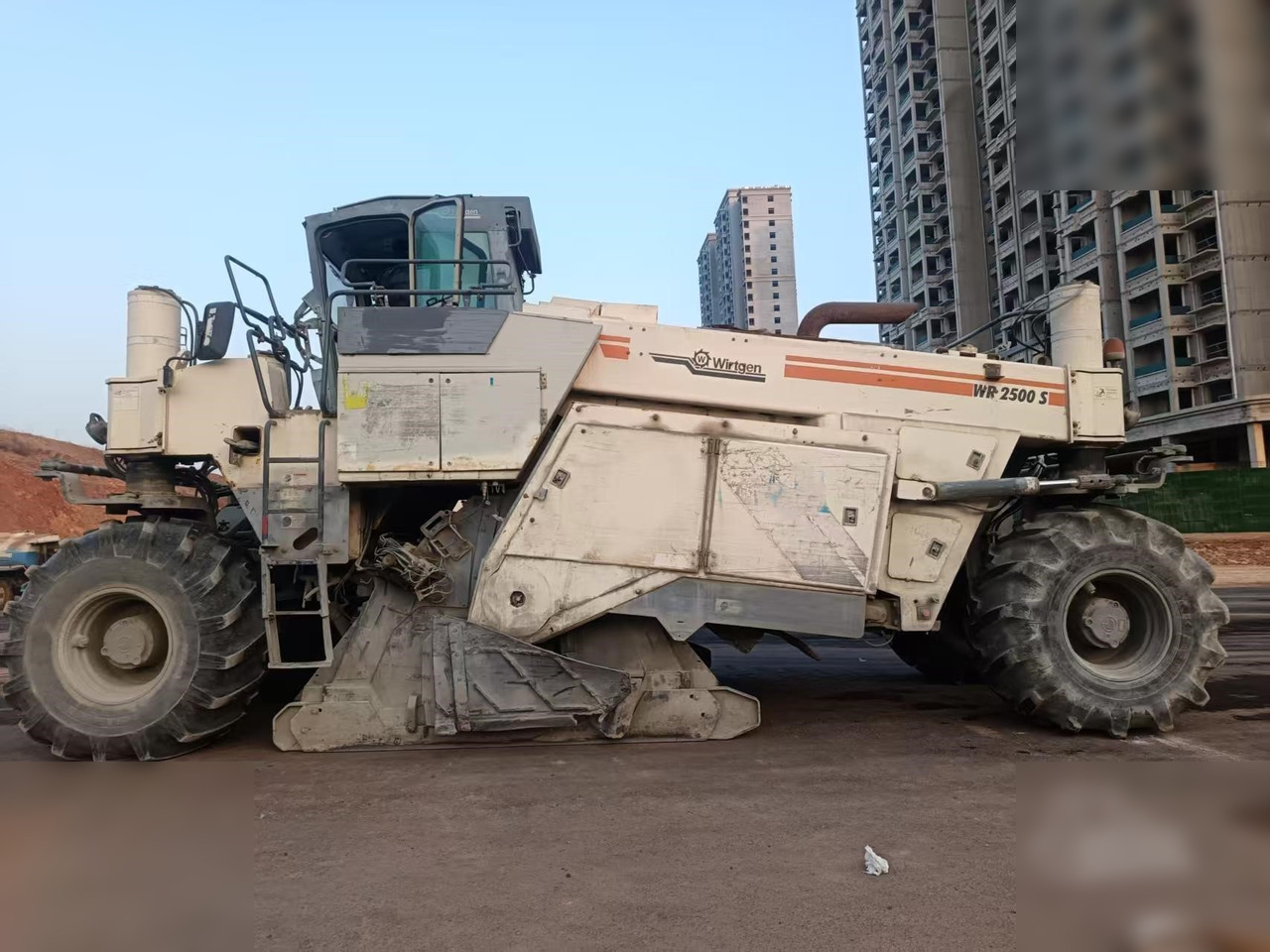 2016 WIRTGEN WR2500S - Grunto stabilizatorius: foto 1 2016 WIRTGEN WR2500S - Grunto stabilizatorius: foto 1