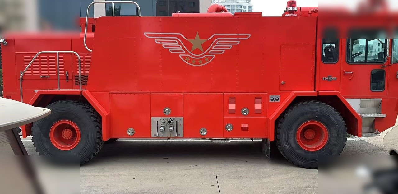 2019 OSHKOSH T1500 - Gaisrinė mašina: foto 1 2019 OSHKOSH T1500 - Gaisrinė mašina: foto 1
