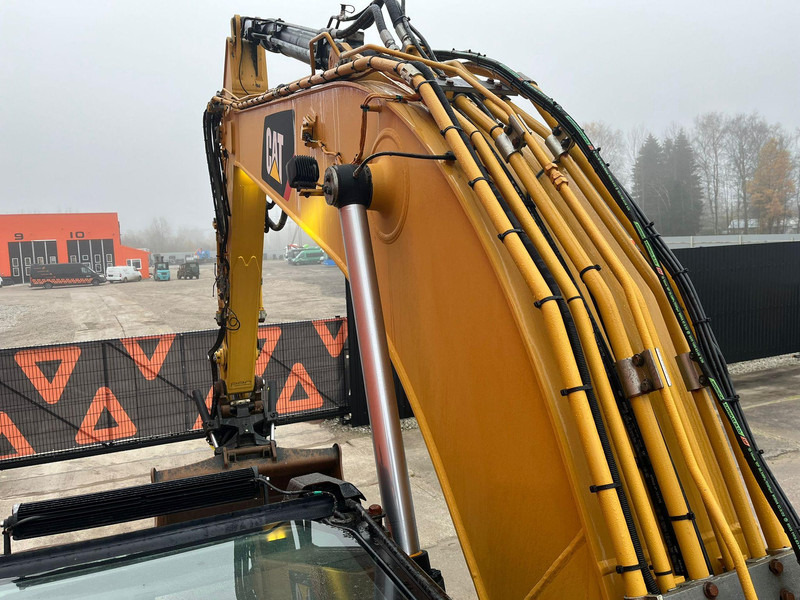 Vikšrinis ekskavatorius Caterpillar 320 ROTOTILT / CENTRAL LUBRICATION / AC / 2 BUCKETS: foto 11