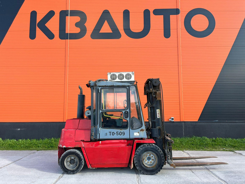 Kalmar DCD 50-6H Rated capacity: 5000 kg / Lifting height: 4000 mm - Dyzelinis krautuvas: foto 5 Kalmar DCD 50-6H Rated capacity: 5000 kg / Lifting height: 4000 mm - Dyzelinis krautuvas: foto 5