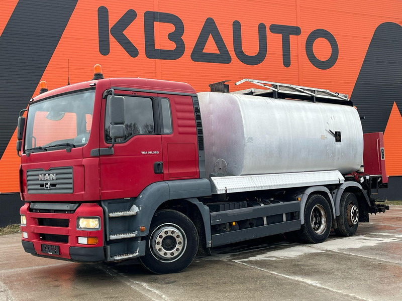 MAN TGA 26.360 6X2 Schäfer SRH 10000 / 3105 hours - Autocisterna: foto 1 MAN TGA 26.360 6X2 Schäfer SRH 10000 / 3105 hours - Autocisterna: foto 1