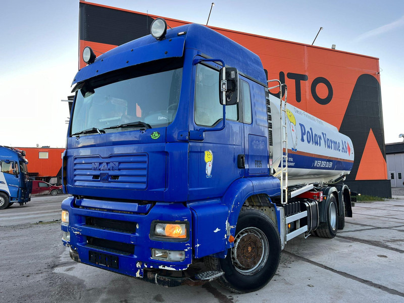 MAN TGA 26.413 6x2*4 TANK 14000 l - Autocisterna: foto 2 MAN TGA 26.413 6x2*4 TANK 14000 l - Autocisterna: foto 2