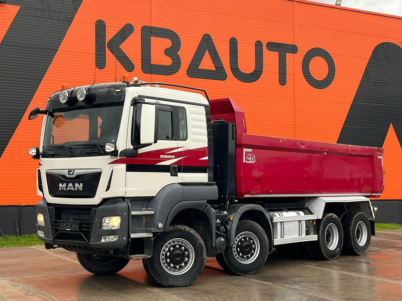 MAN TGS 41.500 8x8 RETARDER / BOX L=5880 mm - Savivartis sunkvežimis: foto 1 MAN TGS 41.500 8x8 RETARDER / BOX L=5880 mm - Savivartis sunkvežimis: foto 1