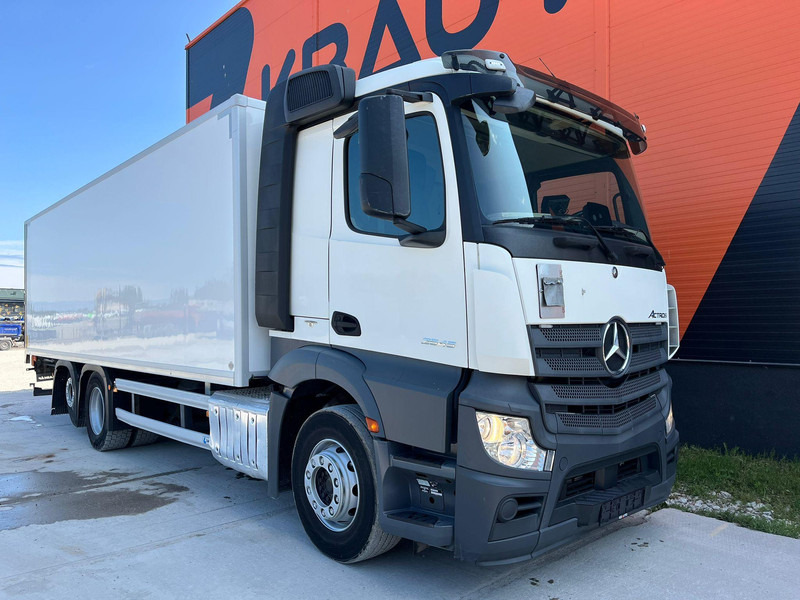 Mercedes-Benz Actros 2545 6x2 BOX L=7526 mm - Furgonas sunkvežimis: foto 3 Mercedes-Benz Actros 2545 6x2 BOX L=7526 mm - Furgonas sunkvežimis: foto 3