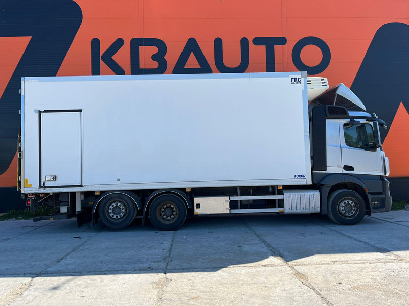 Mercedes-Benz Actros 2551 6x2 LUMIKKO L7 / BOX L=7609 mm - Refrižeratorius sunkvežimis: foto 5 Mercedes-Benz Actros 2551 6x2 LUMIKKO L7 / BOX L=7609 mm - Refrižeratorius sunkvežimis: foto 5