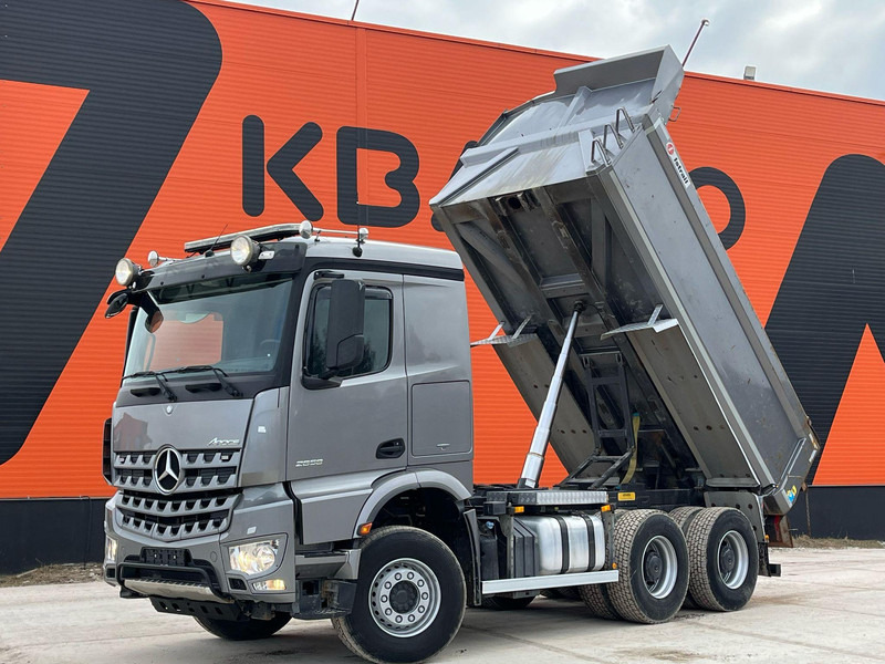 Mercedes-Benz Arocs 2658 6x4 RETARDER / FULL STEEL / BOX L=4633 mm - Savivartis sunkvežimis: foto 2 Mercedes-Benz Arocs 2658 6x4 RETARDER / FULL STEEL / BOX L=4633 mm - Savivartis sunkvežimis: foto 2