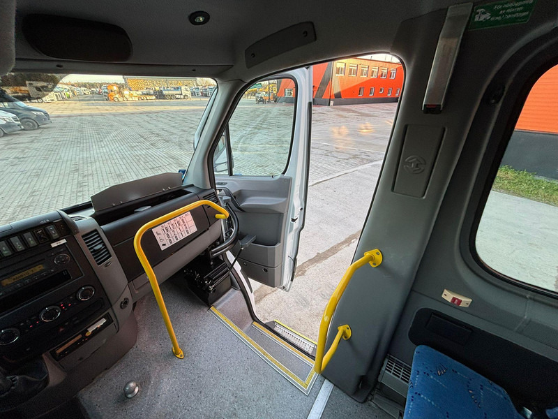 Mikroautobusas, Keleivinis furgonas Mercedes-Benz Sprinter 516 CDI 12 SEATS / WHEELCHAIR LIFT: foto 19 Mikroautobusas, Keleivinis furgonas Mercedes-Benz Sprinter 516 CDI 12 SEATS / WHEELCHAIR LIFT: foto 19
