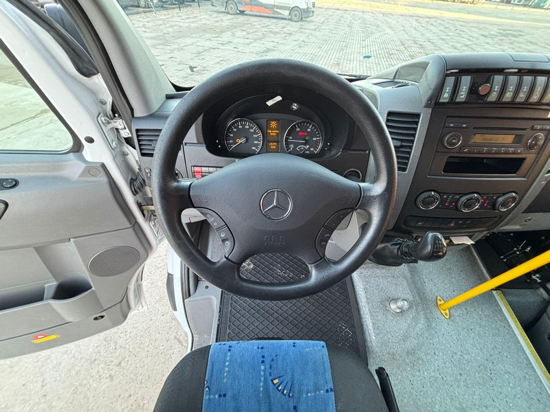 Mikroautobusas, Keleivinis furgonas Mercedes-Benz Sprinter 516 CDI 12 SEATS / WHEELCHAIR LIFT: foto 10 Mikroautobusas, Keleivinis furgonas Mercedes-Benz Sprinter 516 CDI 12 SEATS / WHEELCHAIR LIFT: foto 10