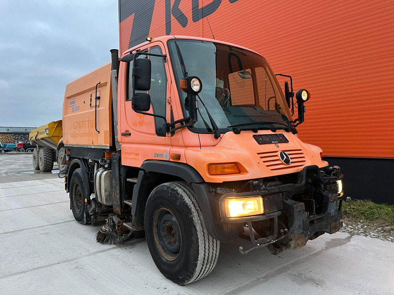 Mercedes-Benz UNIMOG U 300 4x4 TRILETY SK / 6918 hours - Gatvių šlavimo mašina: foto 4 Mercedes-Benz UNIMOG U 300 4x4 TRILETY SK / 6918 hours - Gatvių šlavimo mašina: foto 4