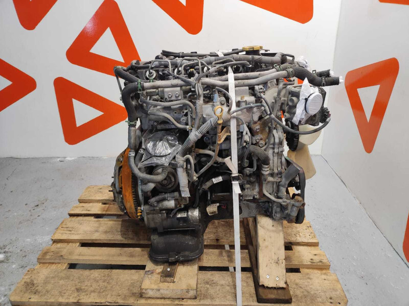 Nissan NT 400 CABSTAR ENGINE YD25DDTI / LOW MILEAGE - Variklis - Sunkvežimis: foto 3 Nissan NT 400 CABSTAR ENGINE YD25DDTI / LOW MILEAGE - Variklis - Sunkvežimis: foto 3