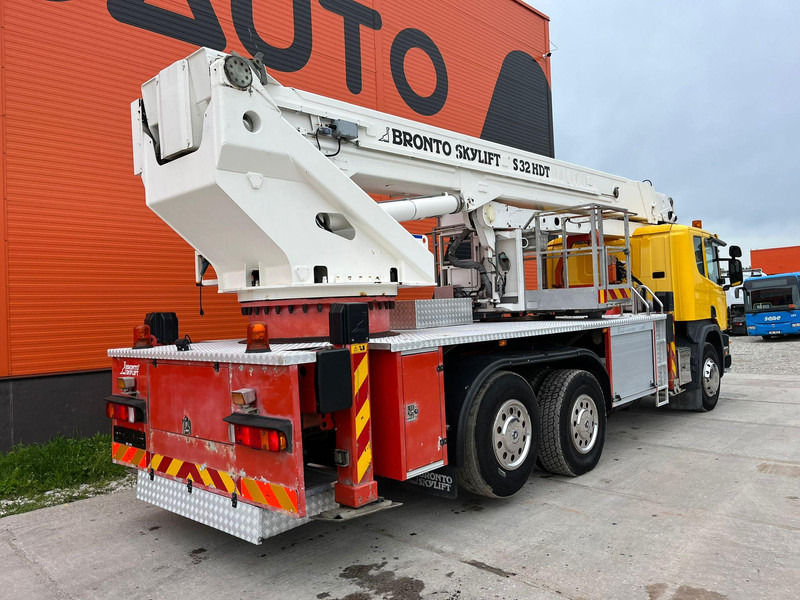 Scania P 114 6x2*4 BRONTO S 32 HDT / 32 meters / 440 kg - Kėlimo platforma: foto 5 Scania P 114 6x2*4 BRONTO S 32 HDT / 32 meters / 440 kg - Kėlimo platforma: foto 5