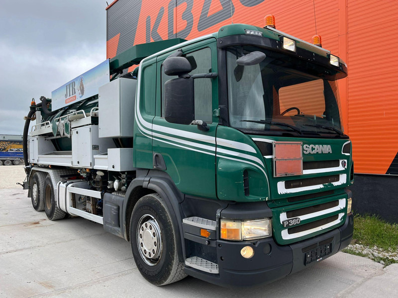 Scania P 360 6x2*4 Larsen A/S TANK 10000 l / VACUUM Vacustar W1300R / PRESSURE Uraca F716 - Asenizatorius: foto 3 Scania P 360 6x2*4 Larsen A/S TANK 10000 l / VACUUM Vacustar W1300R / PRESSURE Uraca F716 - Asenizatorius: foto 3