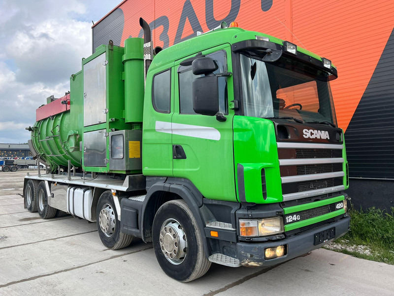 Scania R124 8x4 TANK 12000 l / VACUUM Disab P210/9 - 7800 m3/h / 1182 hours - Asenizatorius: foto 3 Scania R124 8x4 TANK 12000 l / VACUUM Disab P210/9 - 7800 m3/h / 1182 hours - Asenizatorius: foto 3