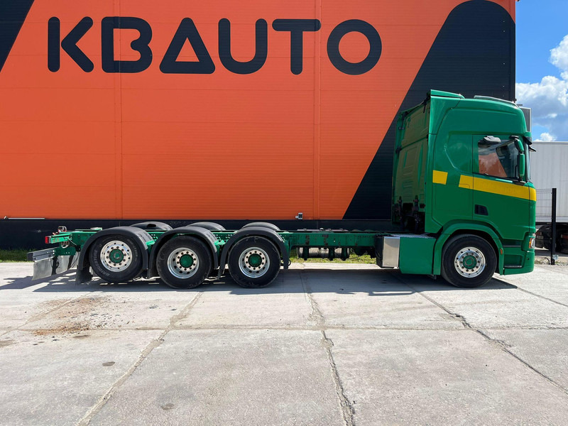Scania R500 8x4*4 9 TON FRONT AXLE / PTO / RETARDER / CHASSIS L=7420 mm - Važiuoklės sunkvežimis: foto 5 Scania R500 8x4*4 9 TON FRONT AXLE / PTO / RETARDER / CHASSIS L=7420 mm - Važiuoklės sunkvežimis: foto 5