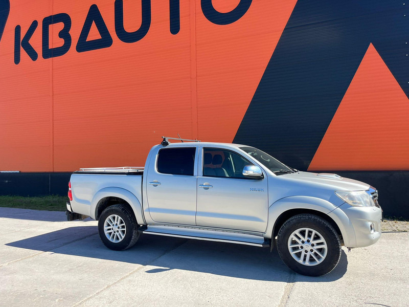 Toyota Hilux 4x4 - Pikapas: foto 5 Toyota Hilux 4x4 - Pikapas: foto 5