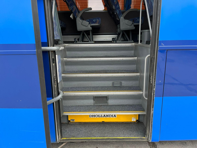 Priemiestinis autobusas Van Hool Scania K 400 T 9 6x2*4 WC / AC / WEBASTO / FRIDGE / LUGGAGE BOX WITH LIFT / WHEELCHAIR LIFT: foto 15