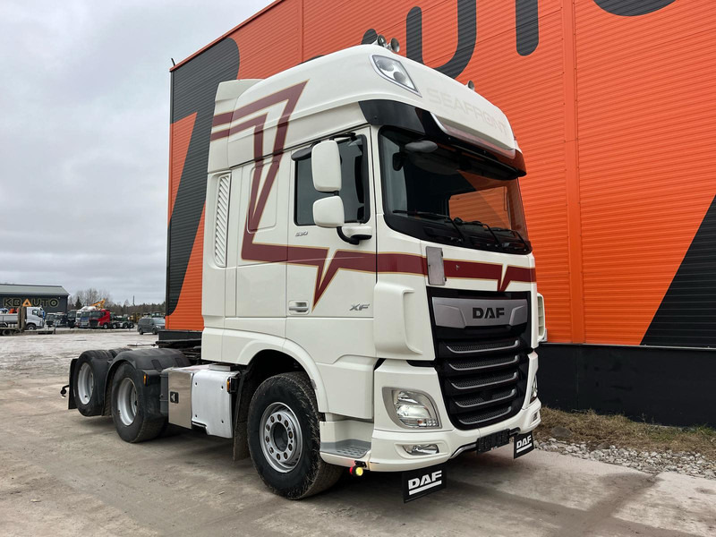 DAF XF 530 6x2 RETARDER / DOUBLE BOGIE - Vilkikas: foto 4 DAF XF 530 6x2 RETARDER / DOUBLE BOGIE - Vilkikas: foto 4