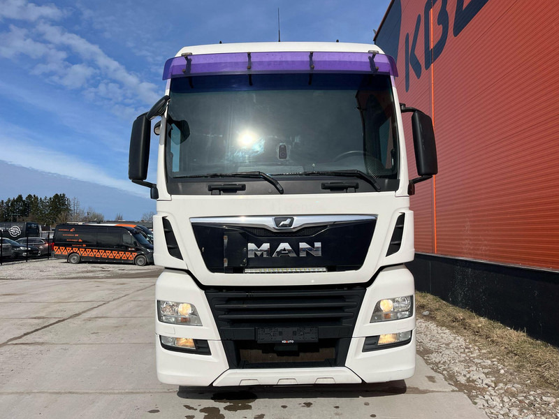 MAN TGX 26.500 6x2 XXL CAB / INTARDER - Vilkikas: foto 3 MAN TGX 26.500 6x2 XXL CAB / INTARDER - Vilkikas: foto 3