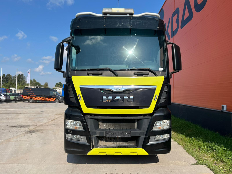 MAN TGX 28.480 6x2 XXL CAB / INTARDER / DOUBLE BOGIE - Vilkikas: foto 3 MAN TGX 28.480 6x2 XXL CAB / INTARDER / DOUBLE BOGIE - Vilkikas: foto 3