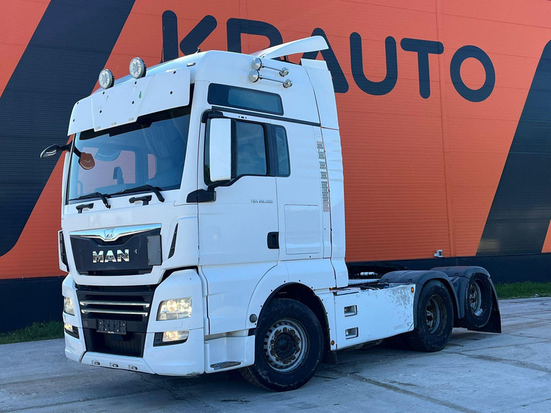 MAN TGX 28.500 6x2 XXL CAB / INTARDER / DOUBLE BOGIE - Vilkikas: foto 1 MAN TGX 28.500 6x2 XXL CAB / INTARDER / DOUBLE BOGIE - Vilkikas: foto 1