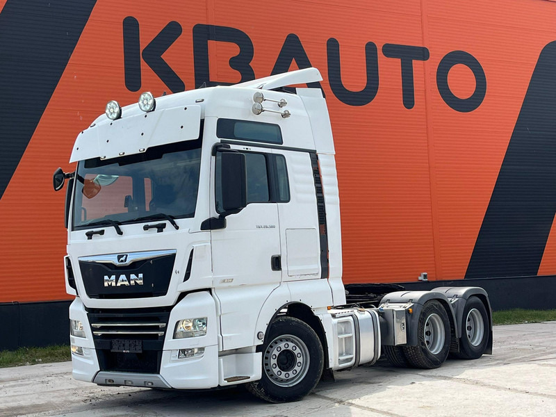 MAN TGX 28.580 6x2 XXL CAB / INTARDER / DOUBLE BOGIE - Vilkikas: foto 1 MAN TGX 28.580 6x2 XXL CAB / INTARDER / DOUBLE BOGIE - Vilkikas: foto 1