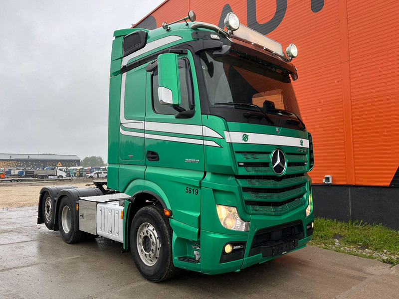 Mercedes-Benz Actros 2553 6x2 STREAMSPACE / RETARDER / PTO - Vilkikas: foto 4 Mercedes-Benz Actros 2553 6x2 STREAMSPACE / RETARDER / PTO - Vilkikas: foto 4