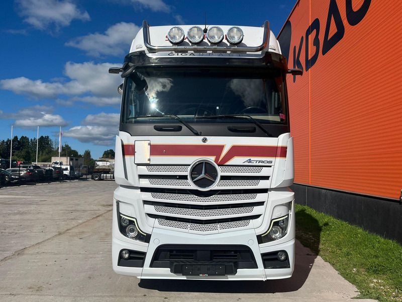 Mercedes-Benz Actros 2653 6x2 GIGASPACE / CAM MIRRORS / DOUBLE BOGIE - Vilkikas: foto 2 Mercedes-Benz Actros 2653 6x2 GIGASPACE / CAM MIRRORS / DOUBLE BOGIE - Vilkikas: foto 2