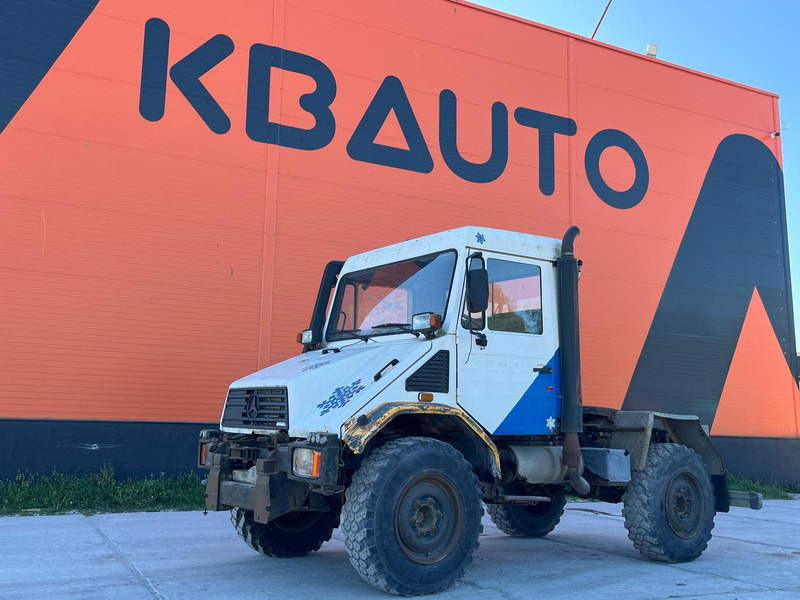 Mercedes-Benz Unimog U130 4x4 - Vilkikas: foto 1 Mercedes-Benz Unimog U130 4x4 - Vilkikas: foto 1