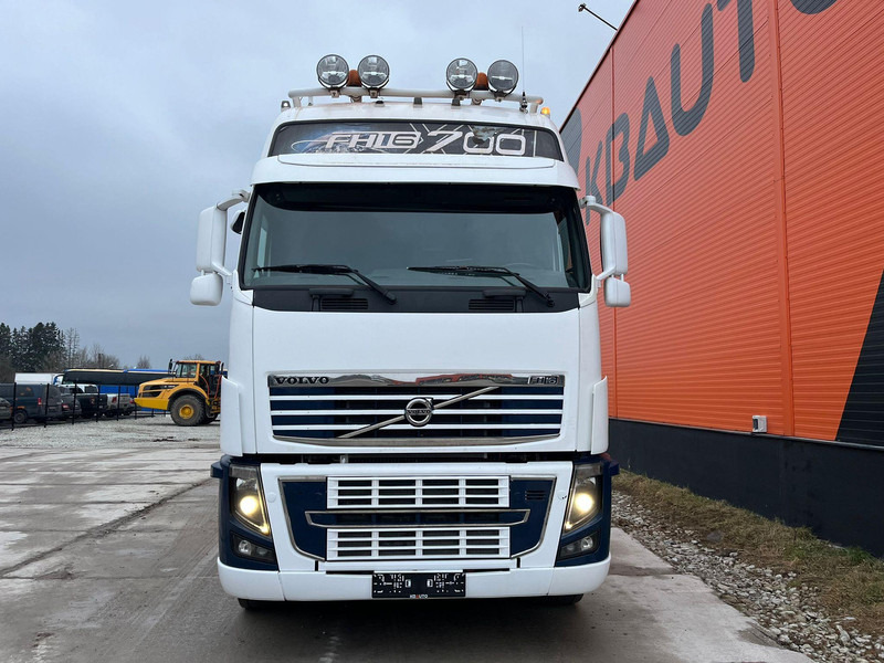 Volvo FH 16 700 6x2 GLOBE XXL ! / ADR / HYDRAULICS / RETARDER - Vilkikas: foto 3 Volvo FH 16 700 6x2 GLOBE XXL ! / ADR / HYDRAULICS / RETARDER - Vilkikas: foto 3