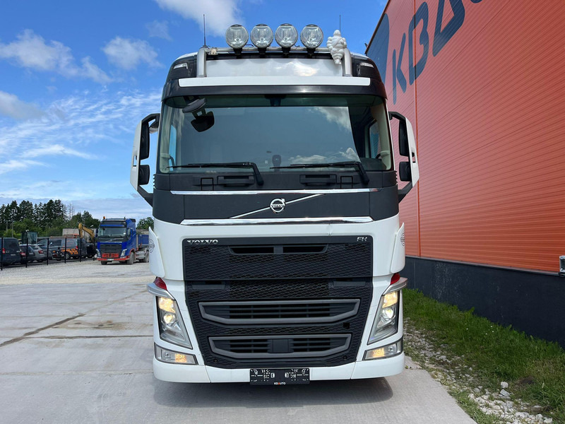 Volvo FH 540 6x2 GLOBE XL / DOUBLE BOGIE - Vilkikas: foto 2 Volvo FH 540 6x2 GLOBE XL / DOUBLE BOGIE - Vilkikas: foto 2