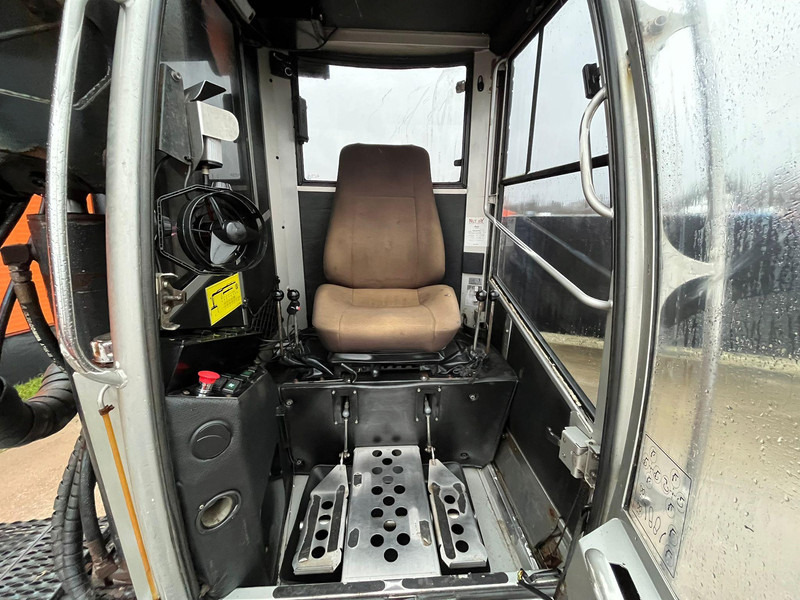 Miškovežis, Sunkvežimis su kranu pervežimui medienos Volvo FH 16 600 8x4/4 FRESH TÜV: foto 12