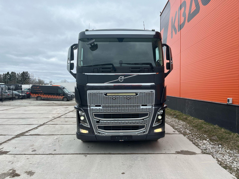 Volvo FH 16 750 10x4*6 GCW 100 ton / CHASSIS L=7350 mm - Važiuoklės sunkvežimis: foto 3 Volvo FH 16 750 10x4*6 GCW 100 ton / CHASSIS L=7350 mm - Važiuoklės sunkvežimis: foto 3