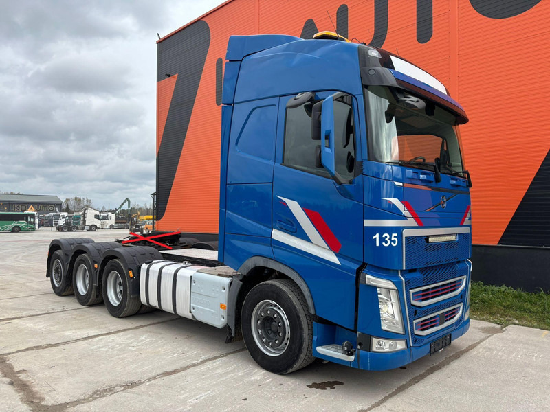 Volvo FH 500 8x4*4 FOR SALE AS CHASSIS / GCW 70 ton / PTO / CHASSIS L=6420 mm - Važiuoklės sunkvežimis: foto 4 Volvo FH 500 8x4*4 FOR SALE AS CHASSIS / GCW 70 ton / PTO / CHASSIS L=6420 mm - Važiuoklės sunkvežimis: foto 4