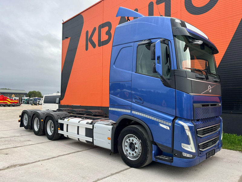 Volvo FH 500 8x4*4 GLOBE XL / RETARDER / CHASSIS L=7589 mm - Važiuoklės sunkvežimis: foto 3 Volvo FH 500 8x4*4 GLOBE XL / RETARDER / CHASSIS L=7589 mm - Važiuoklės sunkvežimis: foto 3