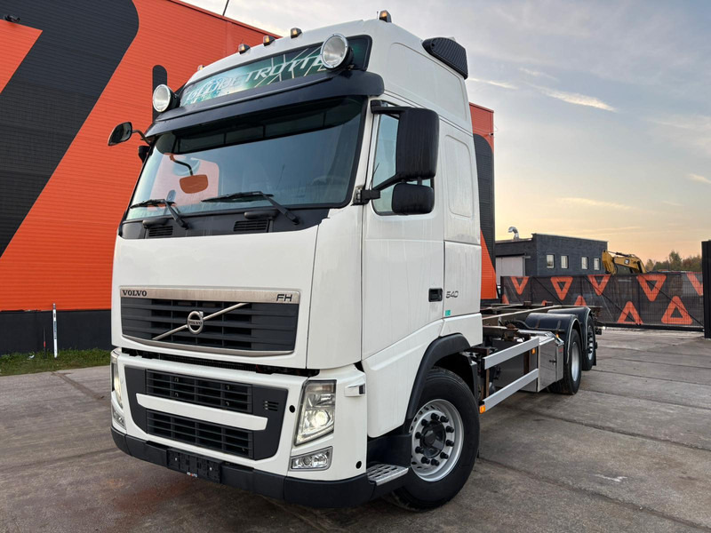 Volvo FH 540 6x2 LOW CHECKED MILEAGE ! / RETARDER / CHASSIS L=6975 mm - Važiuoklės sunkvežimis: foto 2 Volvo FH 540 6x2 LOW CHECKED MILEAGE ! / RETARDER / CHASSIS L=6975 mm - Važiuoklės sunkvežimis: foto 2