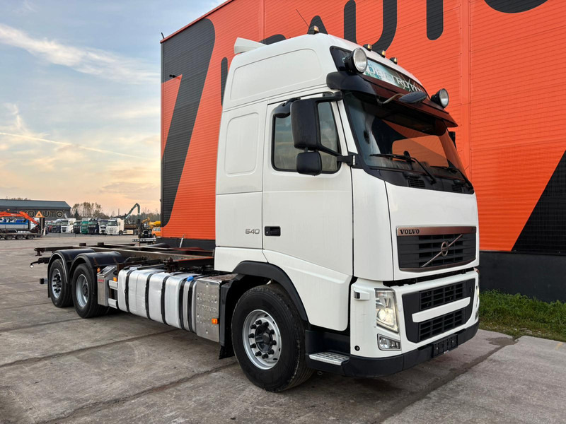 Volvo FH 540 6x2 LOW CHECKED MILEAGE ! / RETARDER / CHASSIS L=6975 mm - Važiuoklės sunkvežimis: foto 4 Volvo FH 540 6x2 LOW CHECKED MILEAGE ! / RETARDER / CHASSIS L=6975 mm - Važiuoklės sunkvežimis: foto 4