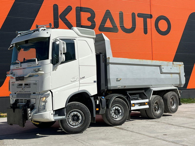 Volvo FH 540 8x4 RETARDER / TANDEM AXLE LIFT / BIG AXLES / BOX L=5704 mm - Savivartis sunkvežimis: foto 1 Volvo FH 540 8x4 RETARDER / TANDEM AXLE LIFT / BIG AXLES / BOX L=5704 mm - Savivartis sunkvežimis: foto 1