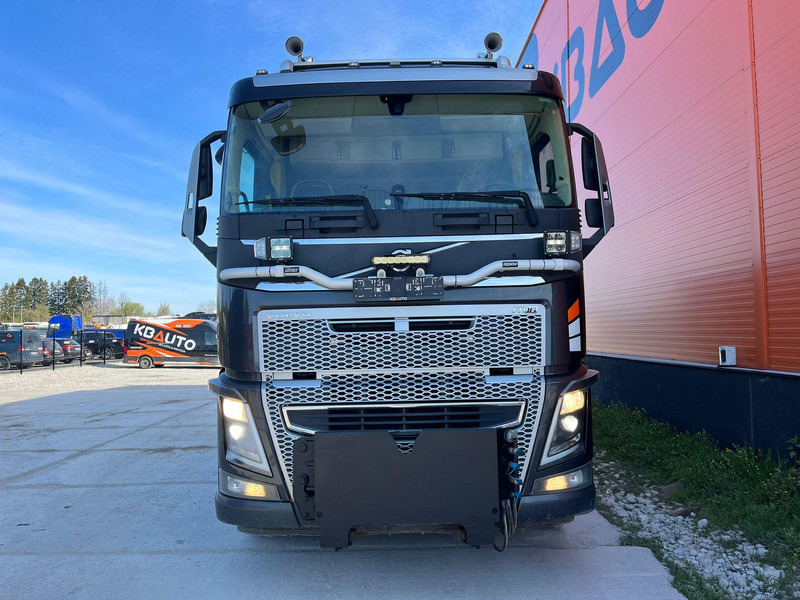 Volvo FH 750 8x4*4 UNDERBODY SCRAPER / RETARDER / BOX L=5940 mm - Savivartis sunkvežimis: foto 3 Volvo FH 750 8x4*4 UNDERBODY SCRAPER / RETARDER / BOX L=5940 mm - Savivartis sunkvežimis: foto 3
