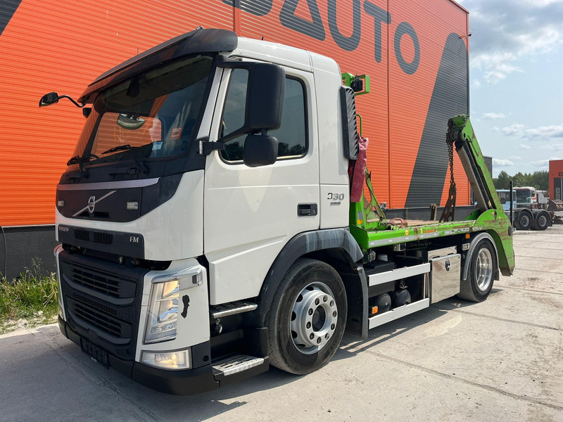 Volvo FM 330 4x2 JOAB TL 8 AO C - Nuožulnaus pakėlimo ant platformos sunkvežimis: foto 2 Volvo FM 330 4x2 JOAB TL 8 AO C - Nuožulnaus pakėlimo ant platformos sunkvežimis: foto 2